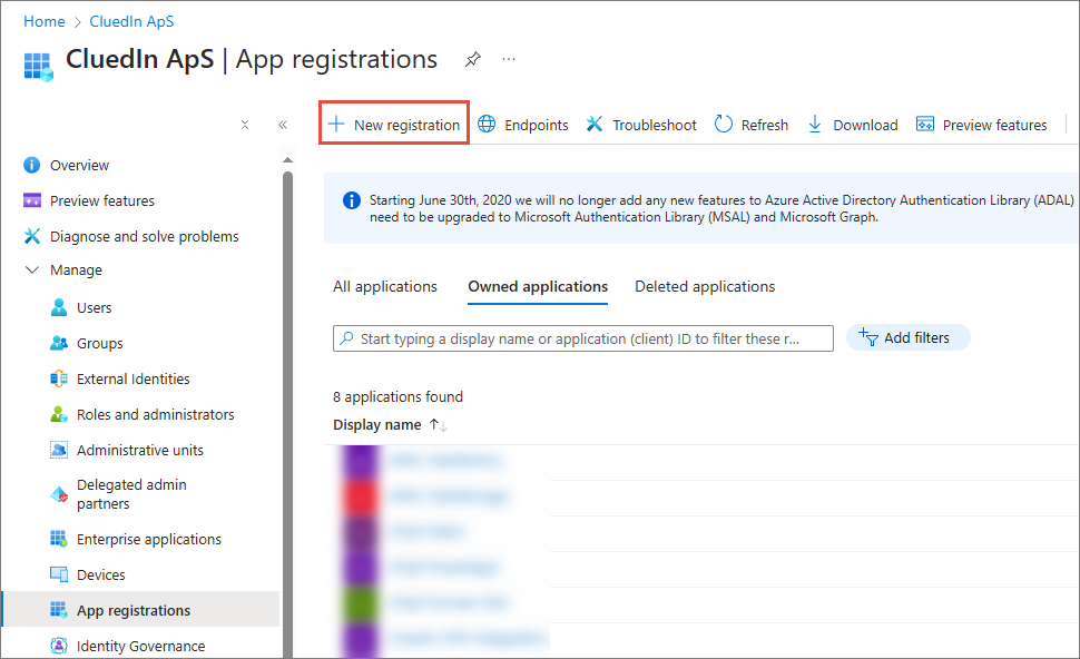 App registrations page in the Microsoft Entra admin center with the New registration button highlighted